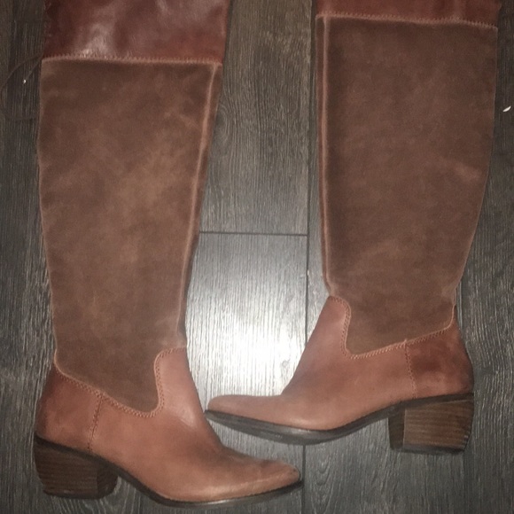 Boots - Picture 3 of 3